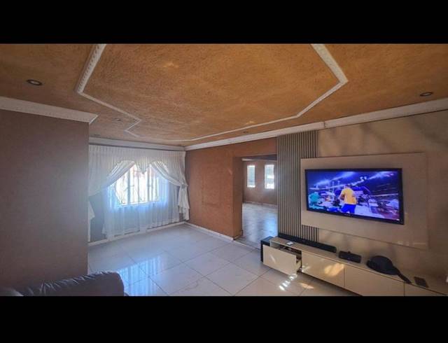 3 BEDROOM HOUSE FOR SALE IN MAMELODI EAST